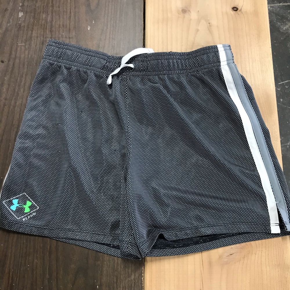 Youth large Under Armour activewear shorts